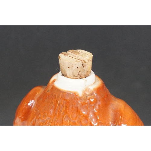 494 - Alcohol & Collectables - Two bottles of alcohol to include VAT 69 Scotch Whisky and Croft Late Bottl... 