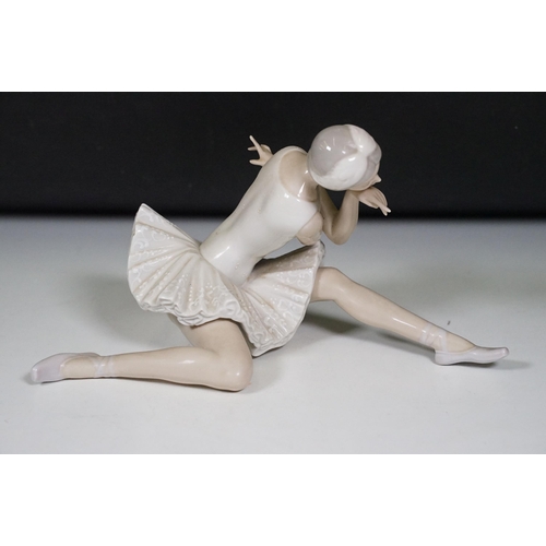 117 - Collection of ceramics to include Royal Doulton HN2397 Margaret lady figurine, Royal Doulton HN3629 ... 