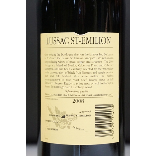 496 - Alcohol - Collection of 11 750ml bottles of red wine to include 3 x Barolo Italia (2014 and 2 x 2013... 