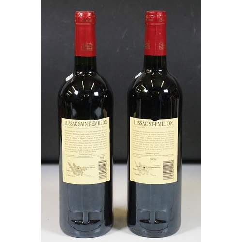 496 - Alcohol - Collection of 11 750ml bottles of red wine to include 3 x Barolo Italia (2014 and 2 x 2013... 