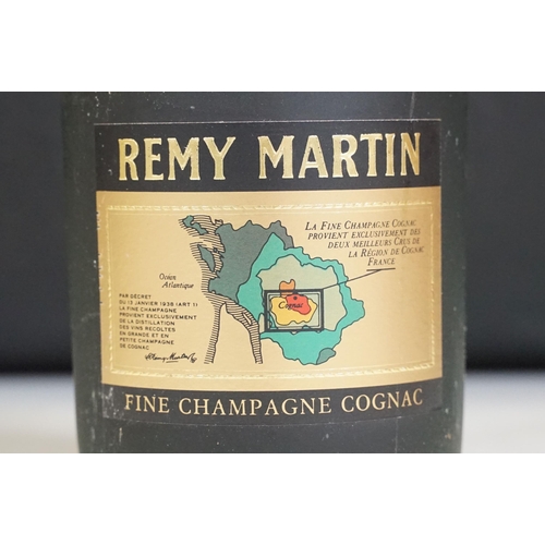498 - Alcohol - Five bottles of champagne to include boxed Remy Martin Fine Cognac Champagne V.S.O.P. 1 Li... 