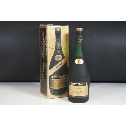 498 - Alcohol - Five bottles of champagne to include boxed Remy Martin Fine Cognac Champagne V.S.O.P. 1 Li... 