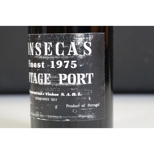 499 - Alcohol - Bottle of Fonseca's Finest 1975 Vintage Port, 75cl