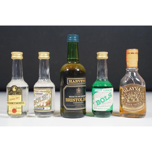 504 - Alcohol - Collection of around 200 alcohol miniatures to include Glenfiddich Pure Malt Scotch Whisky... 