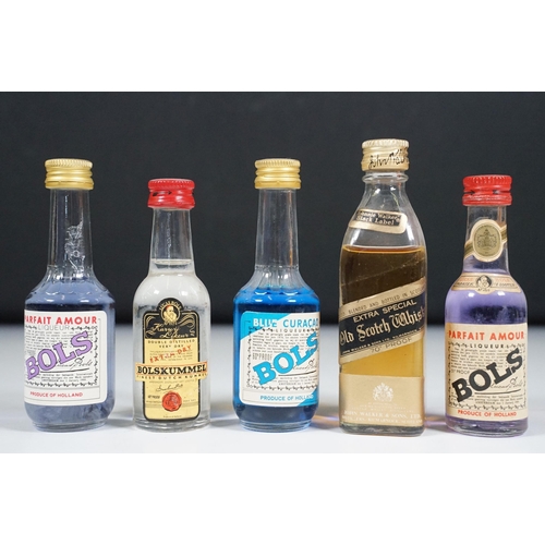 504 - Alcohol - Collection of around 200 alcohol miniatures to include Glenfiddich Pure Malt Scotch Whisky... 