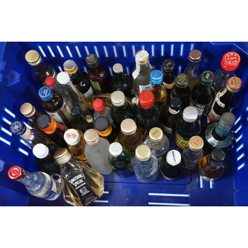 504 - Alcohol - Collection of around 200 alcohol miniatures to include Glenfiddich Pure Malt Scotch Whisky... 