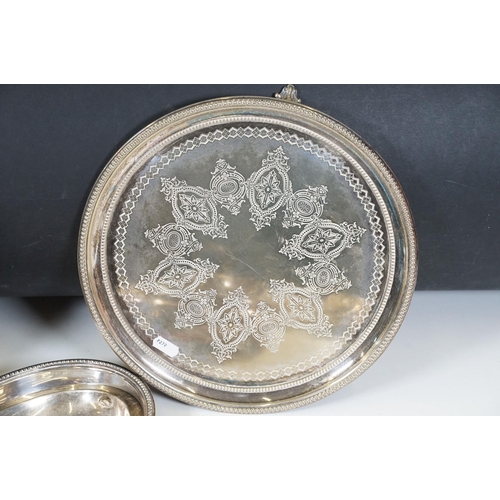 430 - Collection of mixed silver plated items to include flatware, serving tray, tazza, crumb tray, etc