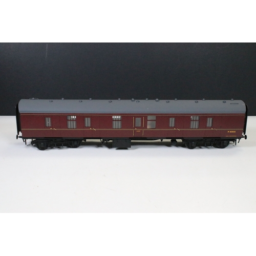 125 - Three boxed (with 2 x boxes) Peter Cowling O gauge coaches to include SR green semi open 3rd, SR gre... 