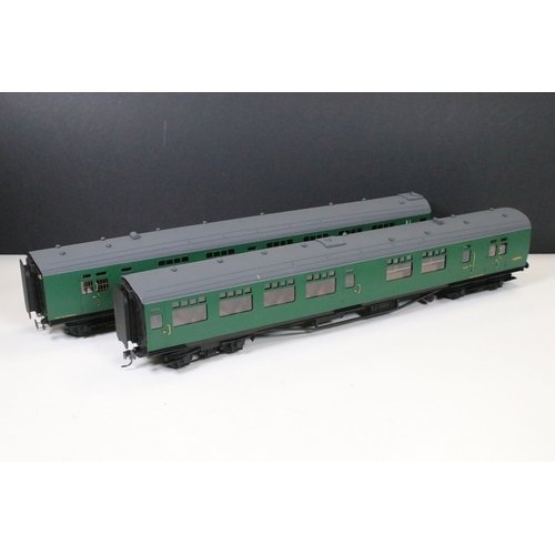 125 - Three boxed (with 2 x boxes) Peter Cowling O gauge coaches to include SR green semi open 3rd, SR gre... 