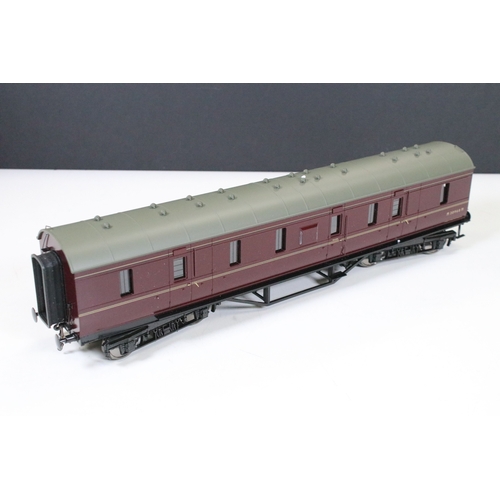 129 - Two boxed Darstaed O gauge MK1 Suburban maroon unlined coaches to include D23-1-2 BS2 and D23-3-2 CL... 