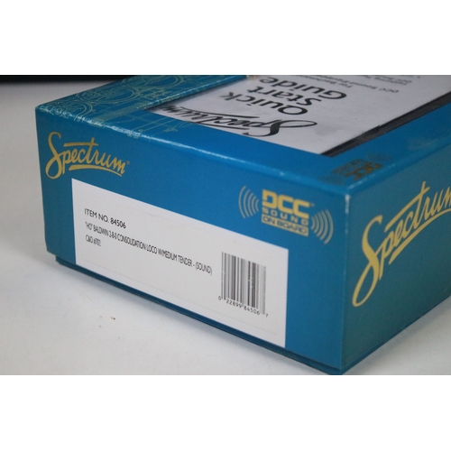 156 - Boxed Spectrum by Bachmann HO gauge 84506 Baldwin 2-8-0 Consolidation Locomotive w/medium tender DCC... 
