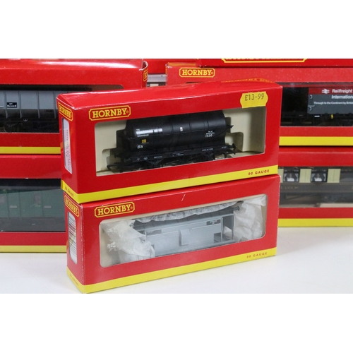 177 - 23 Boxed Hornby OO gauge items of rolling stock to include R4622 BR Intercity MK2E W5860 open standa... 