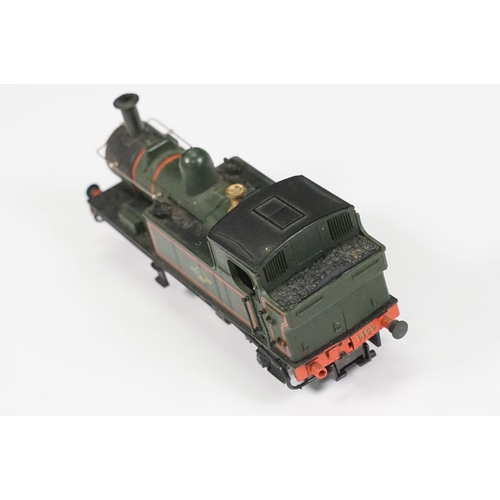 85 - Two boxed OO gauge locomotives to include Hornby R2620 SR 4-6-0 Class N15 Locomotive 746 Pendragon a... 