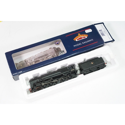85 - Two boxed OO gauge locomotives to include Hornby R2620 SR 4-6-0 Class N15 Locomotive 746 Pendragon a... 