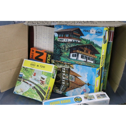 137 - Quantity of OO / HO / N gauge model railway to include 7 x boxed Kibri plastic kits (B231, B7090, B7... 