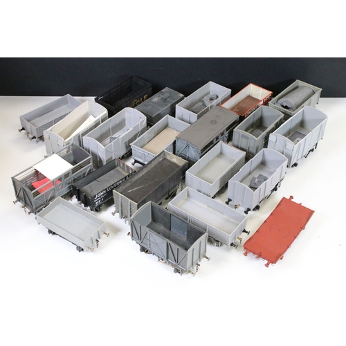 Lot 208       