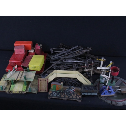 235 - Large quantity of Hornby O gauge model railway to include Brighton 2-2-0 locomotive, boxed No 2 Turn... 
