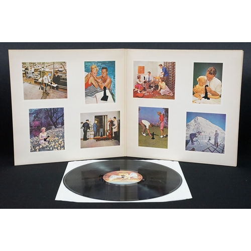 119 - Vinyl - 5 Led Zeppelin LPs to include III (working wheel), Physical Graffiti (German press), Presenc... 