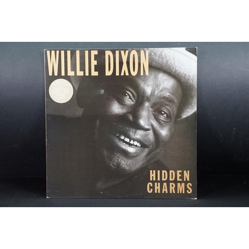 180 - Vinyl - 21 Blues LPs to include Sonny Boy Williamson x 3 (inc With The Yardbirds), Dr John x 2, T-Bo... 