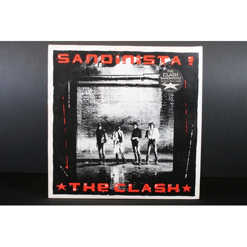 502 - Vinyl - 6 The Clash LPs to include Combat (with poster), self titled, London Calling, Give Em Enough... 