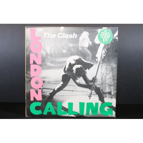 502 - Vinyl - 6 The Clash LPs to include Combat (with poster), self titled, London Calling, Give Em Enough... 