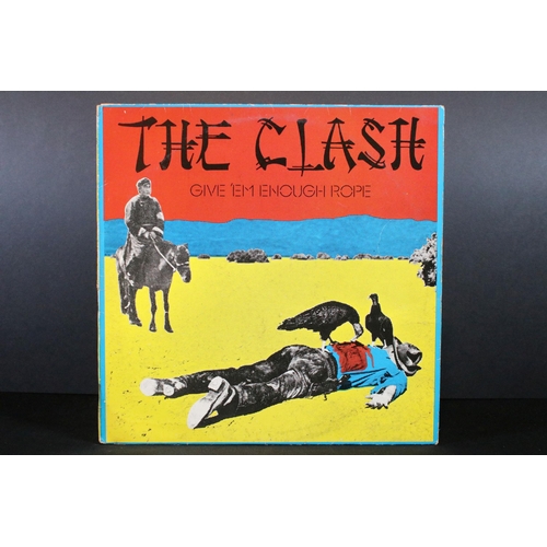 502 - Vinyl - 6 The Clash LPs to include Combat (with poster), self titled, London Calling, Give Em Enough... 