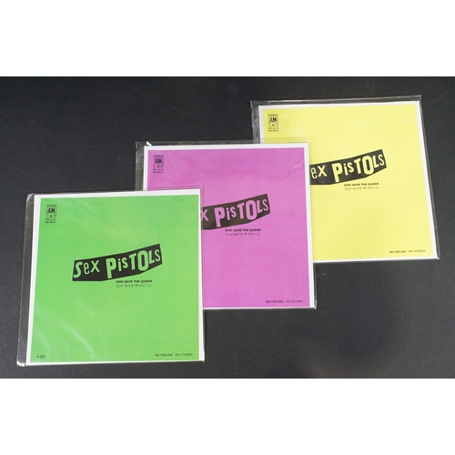 521 - Vinyl - Punk - Sex Pistols, 4 Japanese late 1980’s coloured vinyl private pressing 7” singles, to in... 