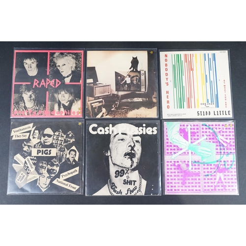 532 - Vinyl - 26 1st generation Punk 7” singles to include: The Damned x 5 (including red vinyl), Stiff Li... 