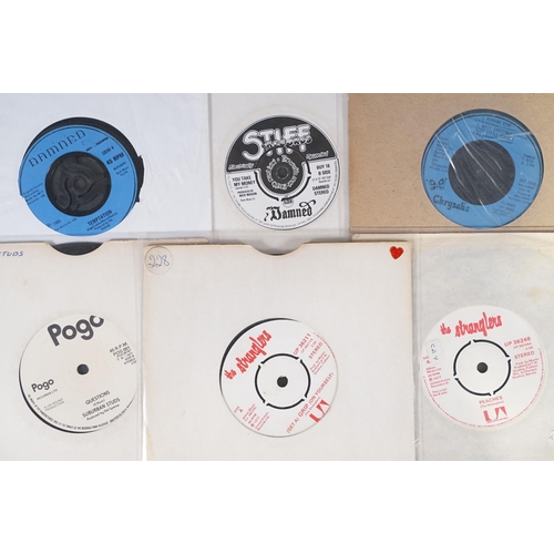 532 - Vinyl - 26 1st generation Punk 7” singles to include: The Damned x 5 (including red vinyl), Stiff Li... 