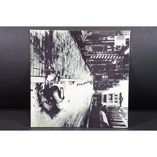 68 - Vinyl - 2 Indie / Alternative LP’s to include: Ash - 1977 (Infectious Records ‎– INFECT40LP UK 1996 ... 