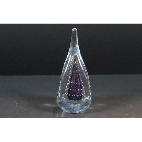 29 - Adam Jablonski art glass cobalt blue teardrop paperweight together with a controlled bubble example ... 