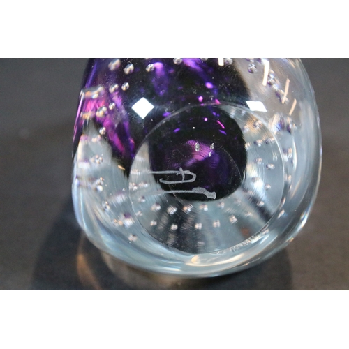 29 - Adam Jablonski art glass cobalt blue teardrop paperweight together with a controlled bubble example ... 