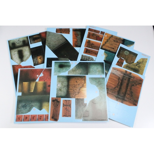 360 - Warhammer - Boxed Games Workshop Warhammer Mordhelm City of the Damned, contents appear complete but... 