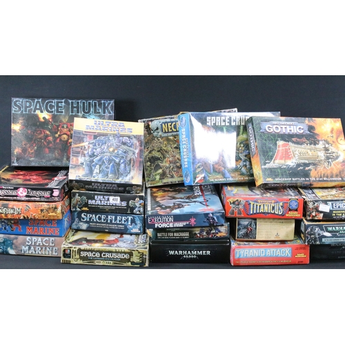 400 - War Gaming - 21 x Games Workshop miniature / board games featuring Space Hulk, Mordhealm, Space Mari... 