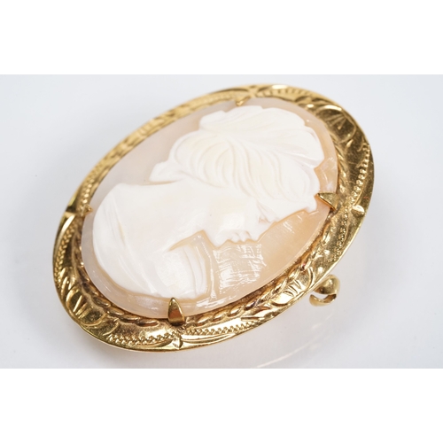 53 - Group of cameo jewellery to include yellow metal and carved shell cameo pendant (partial hallmark to... 