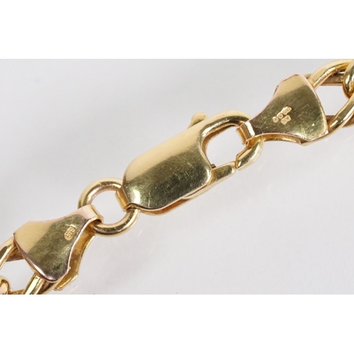 155 - 9ct gold flat curb link necklace chain with spring ring clasp. Hallmarked Birmingham 1993. Measures ... 