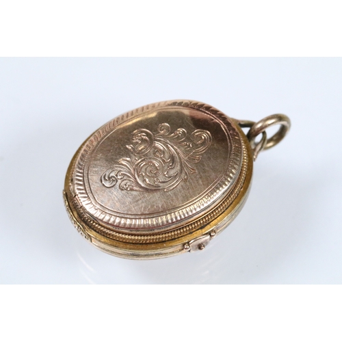 59 - 9ct gold bow brooch with pendant bale with engraved details (hallmarked Birmingham 1970), together w... 