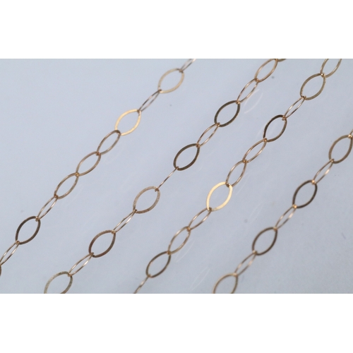 137 - Group of jewellery to include a 9ct gold cross pendant (marked 9ct to clasp), 9ct and green stone ba... 