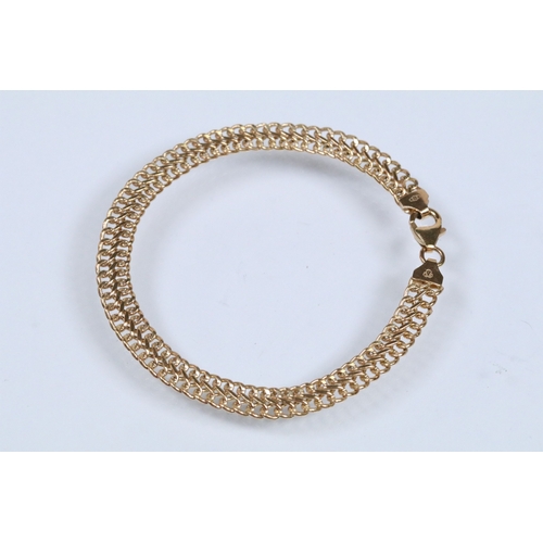 121 - 9ct gold double flat link bracelet with lobster clasp. Hallmarked Sheffield to clasp. Measures 7.5 i... 