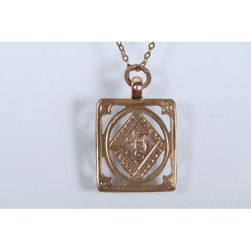 130 - 9ct gold pendant necklace having a fine link chain with a rectangular initial pendant with pierced d... 