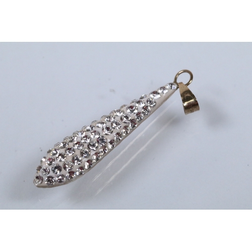 131 - Group of gold pendants to include a 9ct and amethyst pendant necklace with a fine link chain (pendan... 