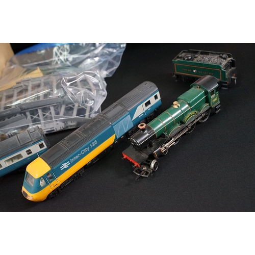 Collection of Hornby OO gauge model railway to include boxed R785 BR ...