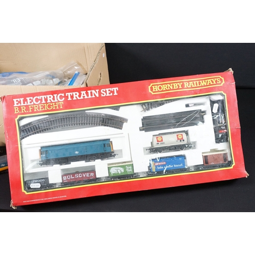 Collection of Hornby OO gauge model railway to include boxed R785 BR ...