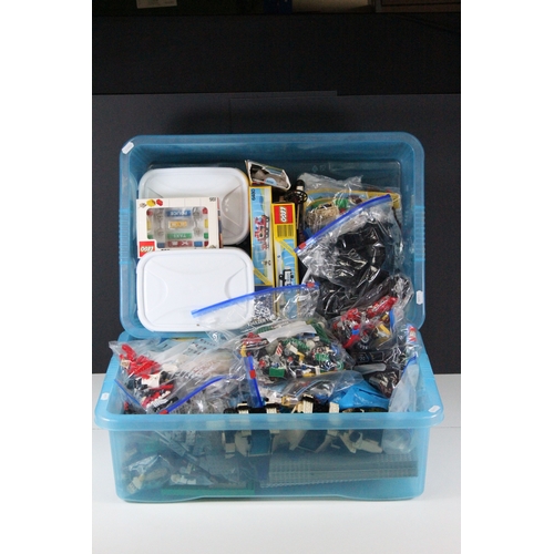 120 - Lego - Large quantity of Lego to include 10 x built / previously built bagged sets featuring Lego Id... 