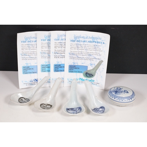 42 - Early 18th century Ca Mau shipwreck small lidded pot, diameter 6.5cm together with four 'Desaru Ship... 