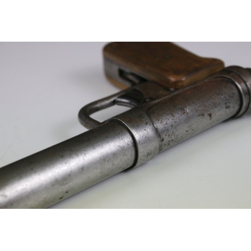 322A - Accles & Shelvoke Ltd air pistol, with wooden pistol grips