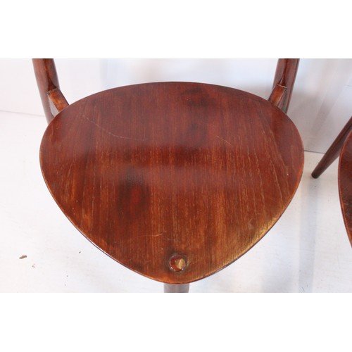 675 - Pair of Scandinavian style dining chairs, in the Hans Wegner style, W 50cm x H 74cm