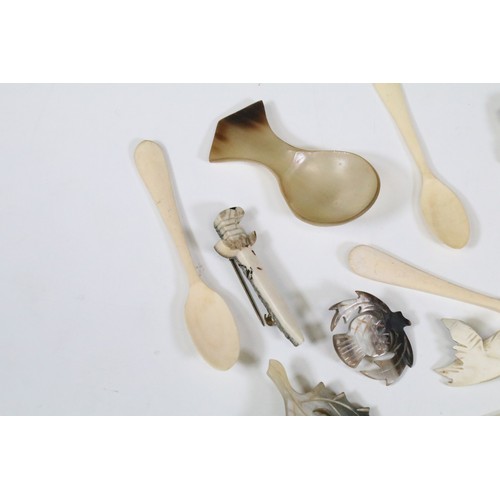 215 - Collection of horn and bone spoons, to include a horn caddy spoon and a horn spoon with thistle term... 