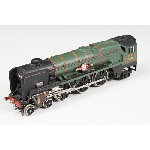 15 - Four Wrenn OO gauge locomotives within incorrect or repro boxes to include Clan Line (repro box & na... 