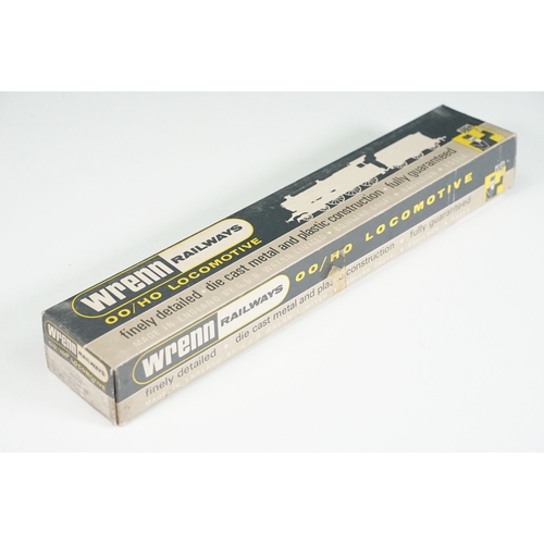 15 - Four Wrenn OO gauge locomotives within incorrect or repro boxes to include Clan Line (repro box & na... 